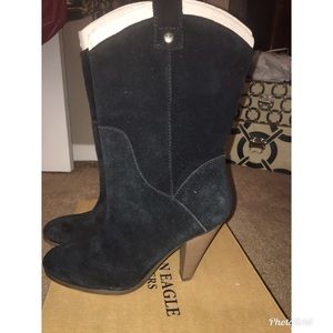 American Eagle boots size 9